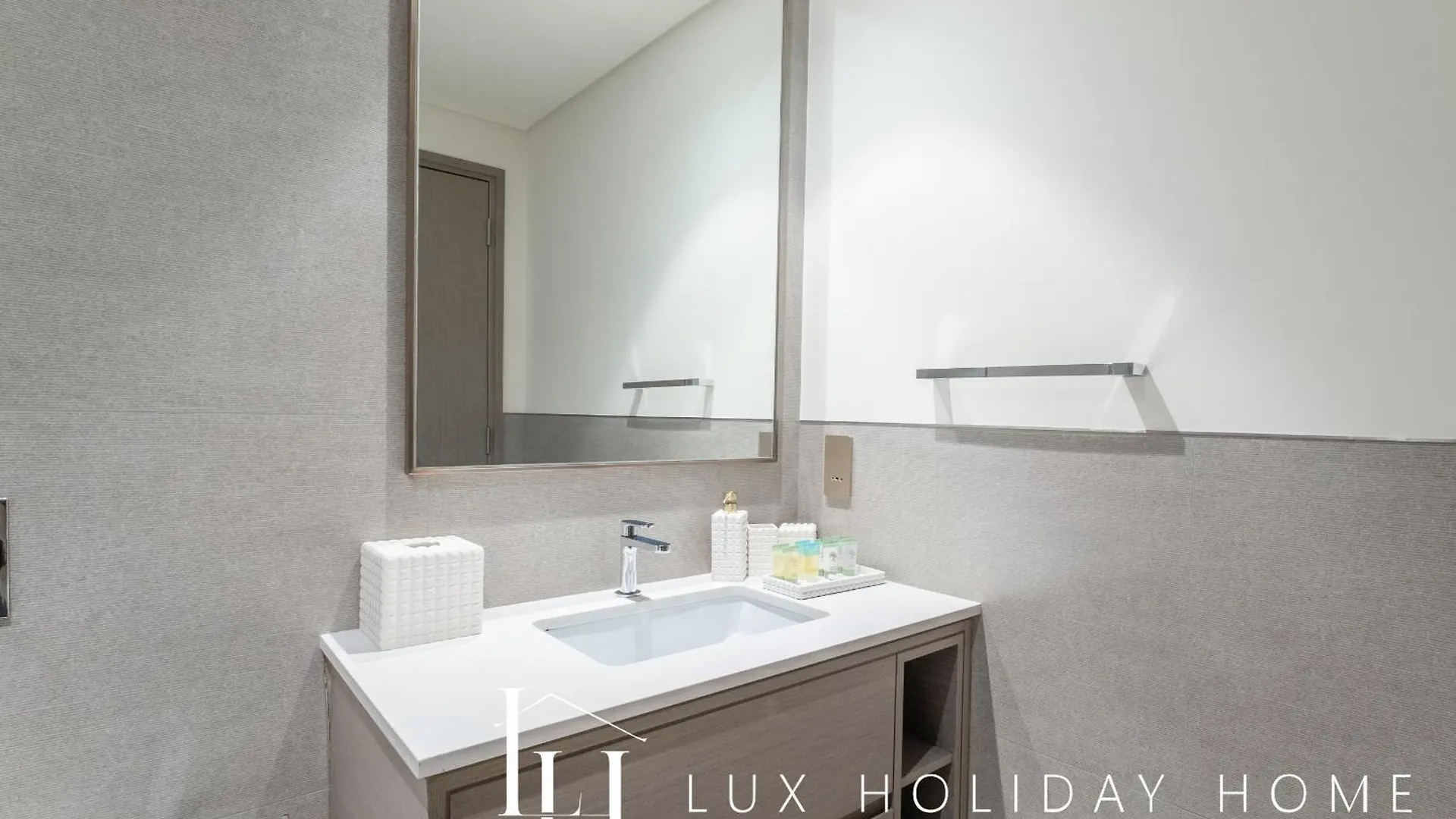 Lux The Grande Signature Skyline Suite 2 Dubai 0*,  United Arab Emirates