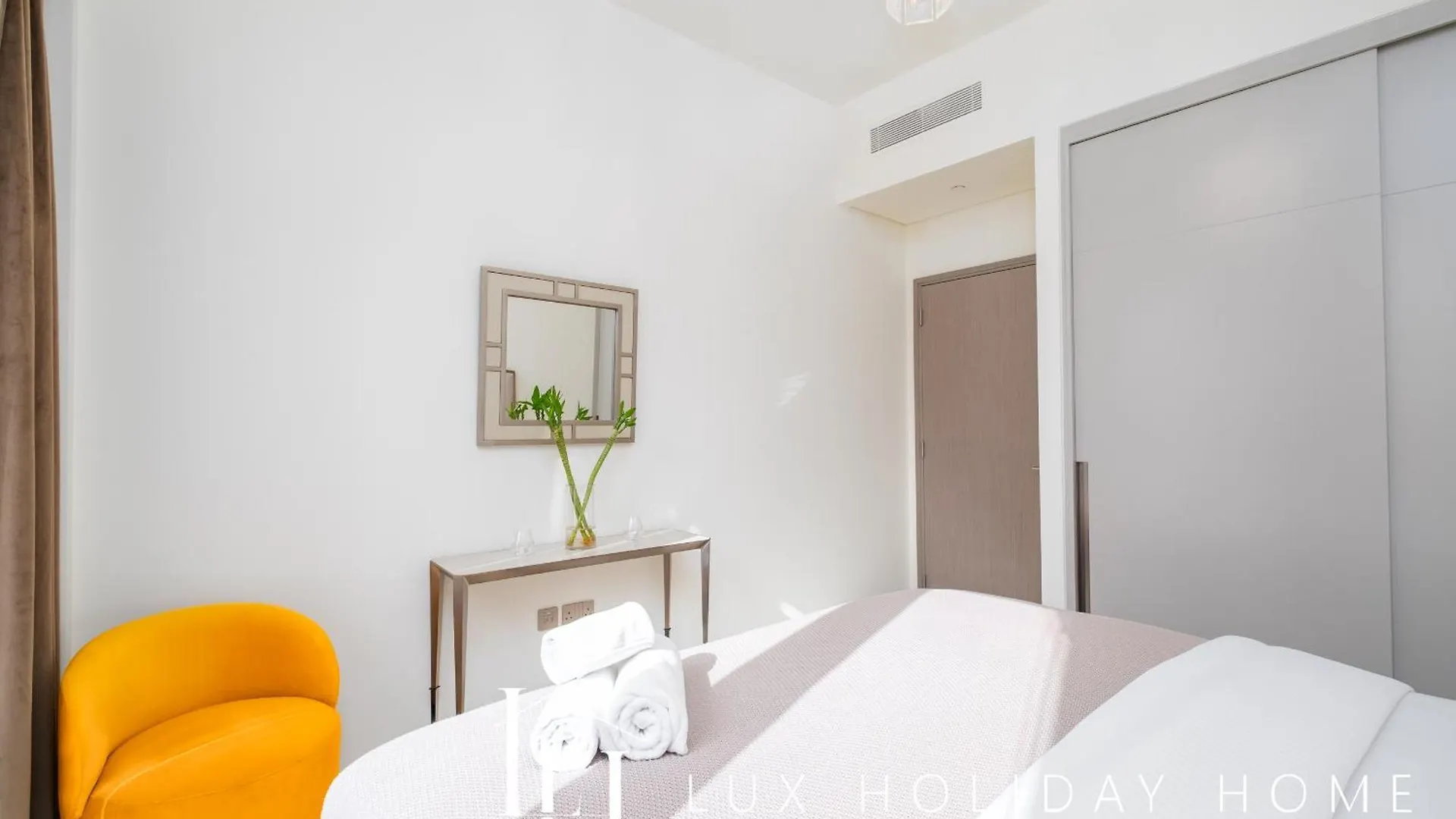Lux The Grande Signature Skyline Suite 2 Dubai United Arab Emirates